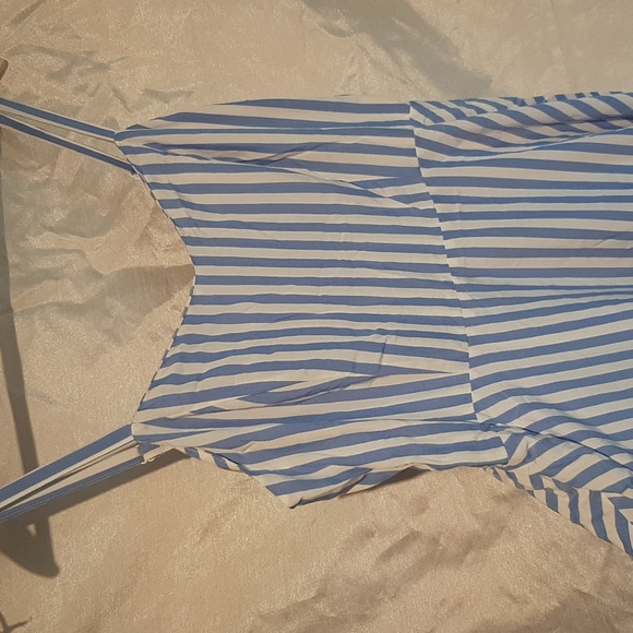 Old Navy Cami Sundress - Picture 4 of 7